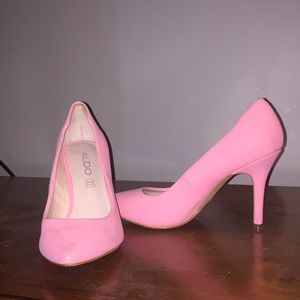 Barbie pink pumps